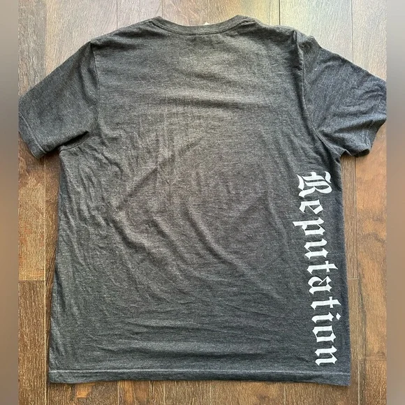 Taylor Swift Black & White 'Stadium Tour' Graphic Tee - Picture 3 of 7